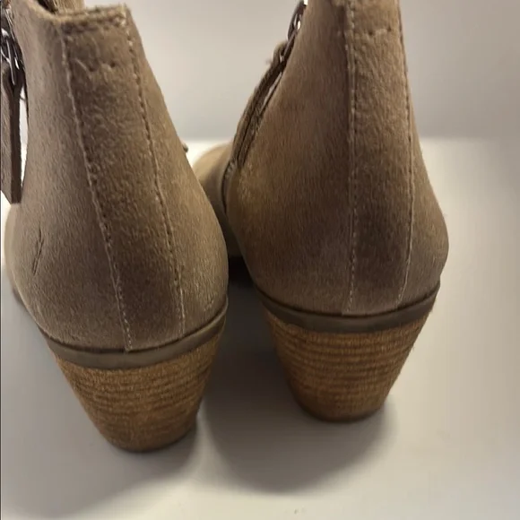 Frye Tan Ankle Booties with Side Zipper - Picture 8 of 9